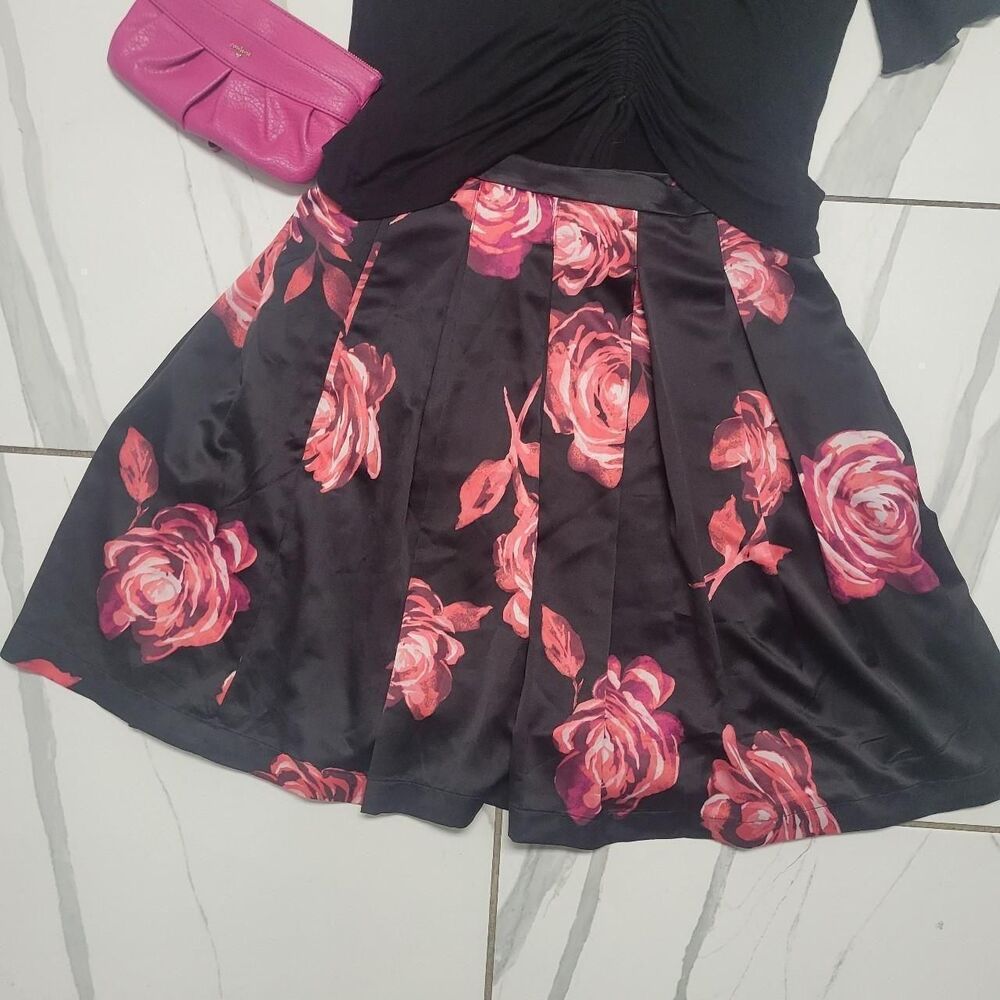 Black Pink Rose Floral Satin Mini Pleated Skirt Romantic Party Going Out